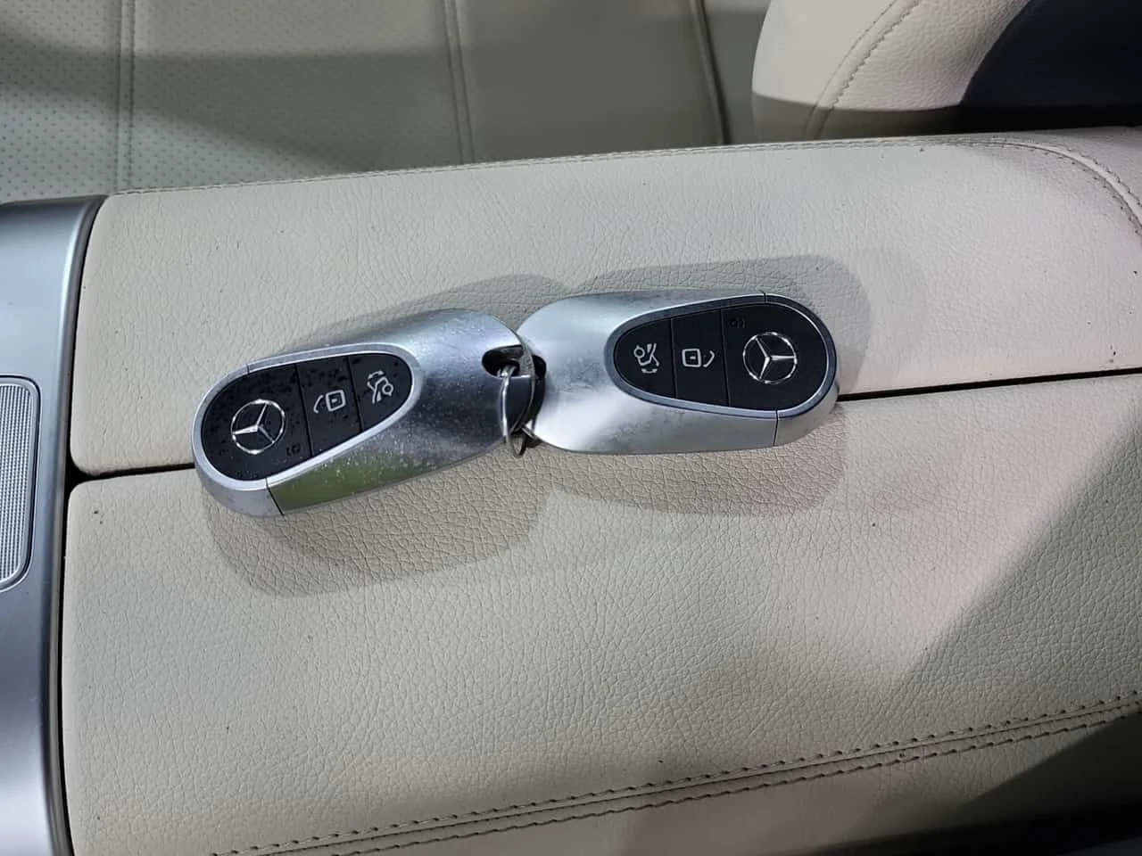 Mercedes-Benz GLC 300 ПАНОРАМА/360 КАМЕРИ/БЕЗ ИНЦИДЕНТИ, снимка 11 - Автомобили и джипове - 54032857