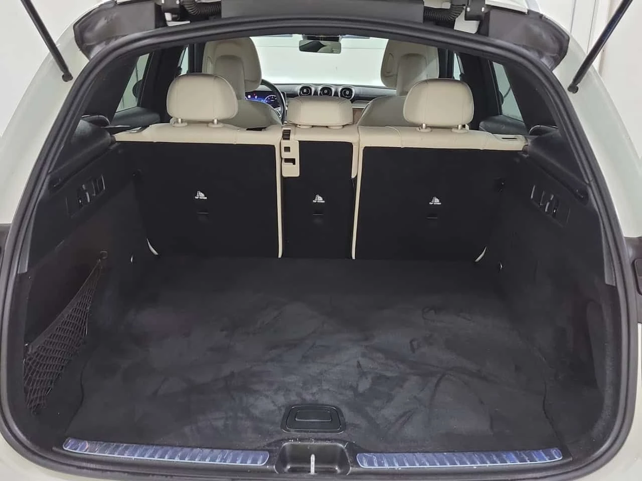 Mercedes-Benz GLC 300 ПАНОРАМА/360 КАМЕРИ/БЕЗ ИНЦИДЕНТИ, снимка 13 - Автомобили и джипове - 54032857