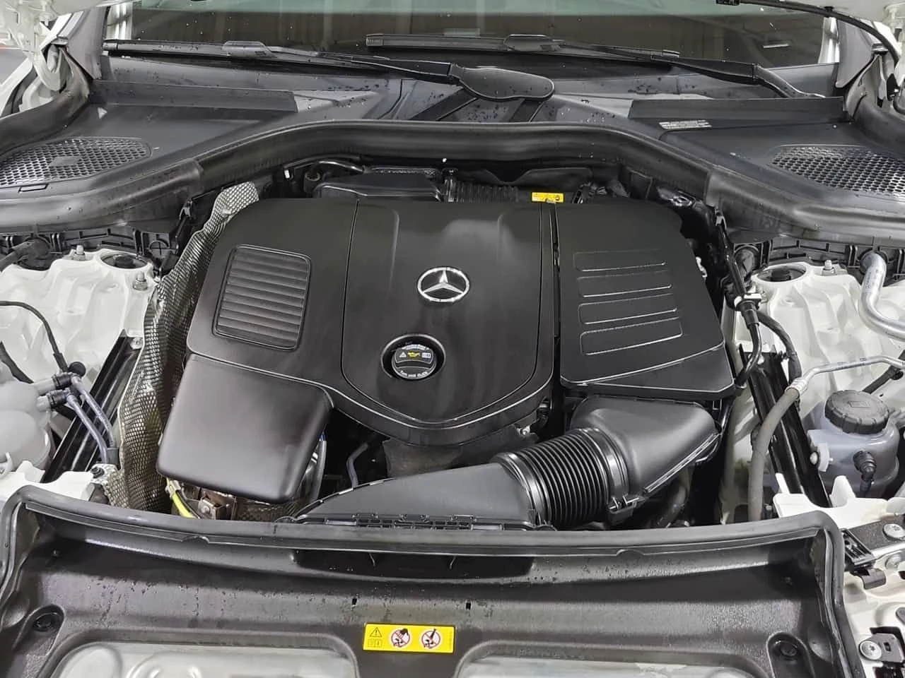 Mercedes-Benz GLC 300 ПАНОРАМА/360 КАМЕРИ/БЕЗ ИНЦИДЕНТИ, снимка 14 - Автомобили и джипове - 54032857