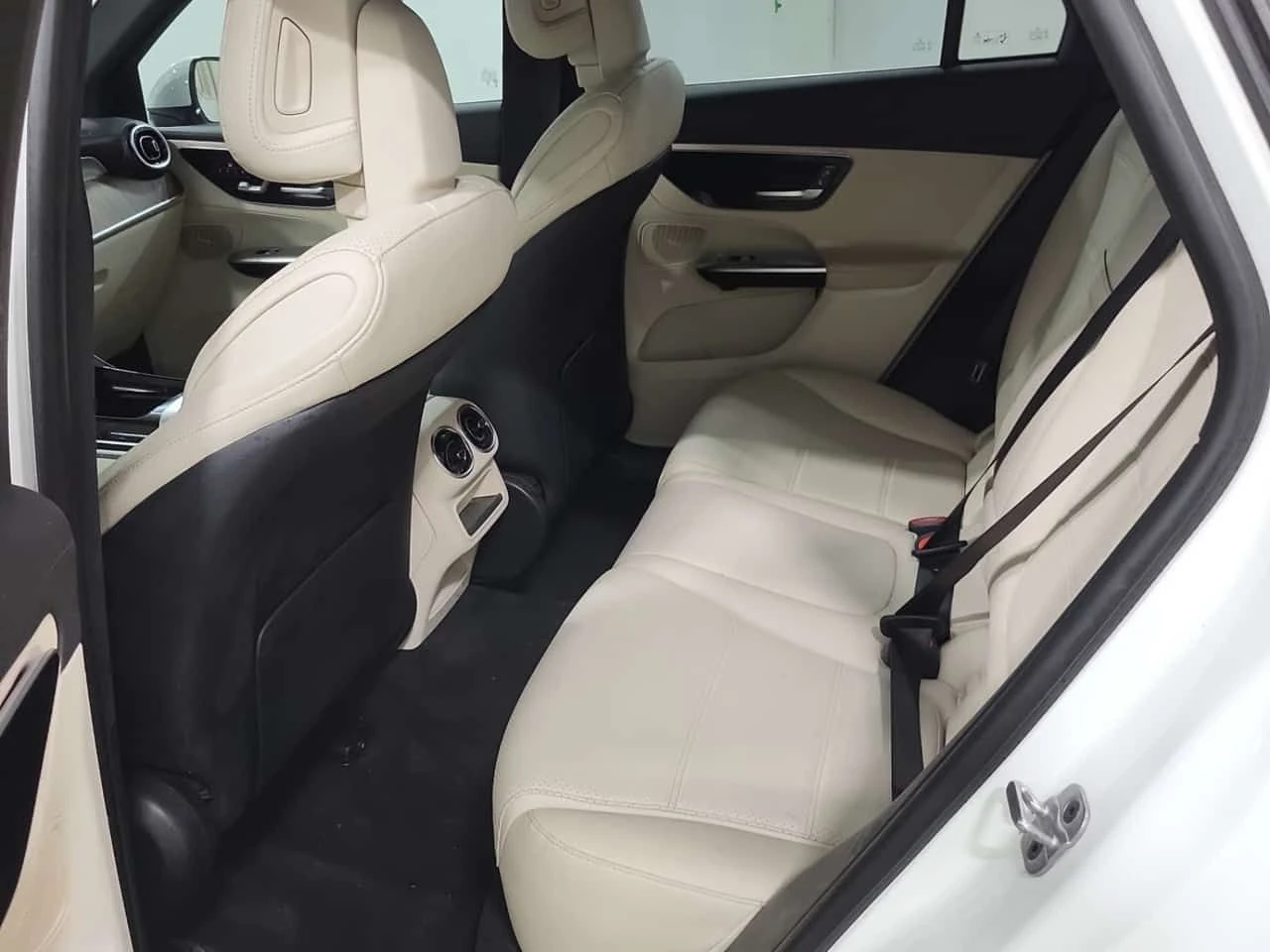 Mercedes-Benz GLC 300 ПАНОРАМА/360 КАМЕРИ/БЕЗ ИНЦИДЕНТИ, снимка 8 - Автомобили и джипове - 54032857