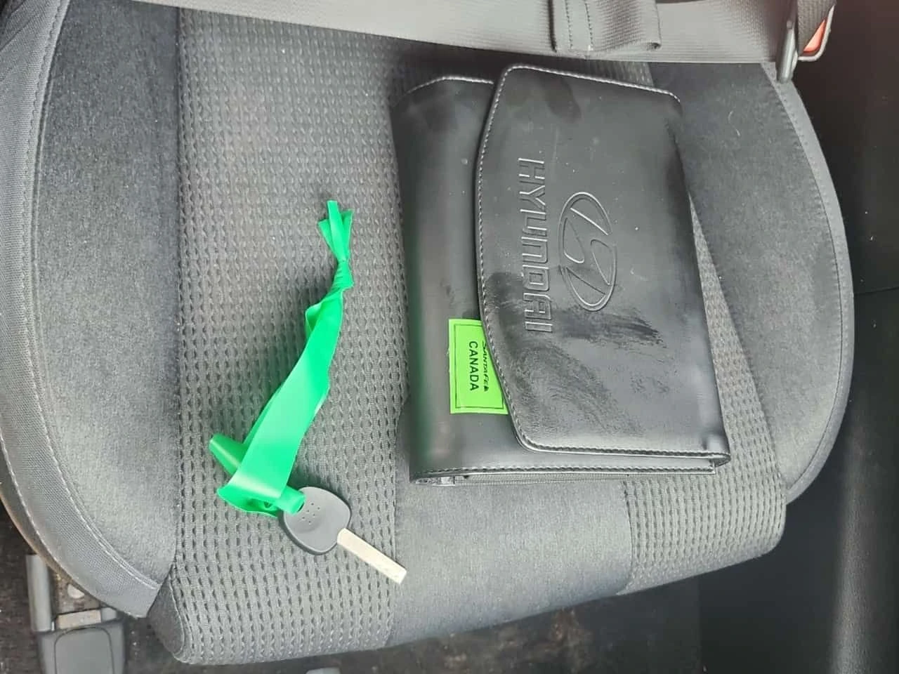 Hyundai Santa fe * ESSENTIAL * CARFAX * ЦЕНА ДО БГ, снимка 10 - Автомобили и джипове - 54055267