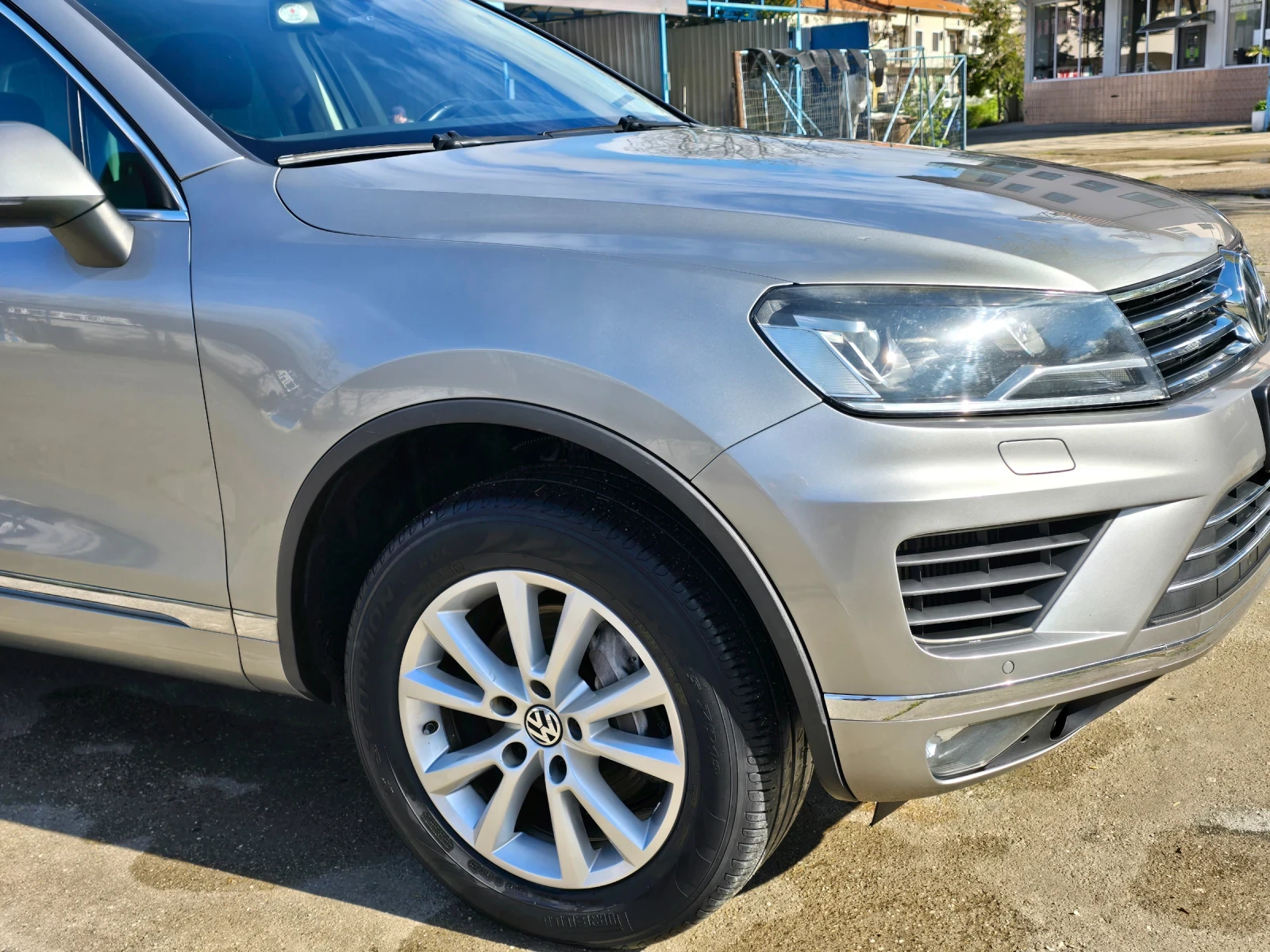 VW Touareg, снимка 8 - Автомобили и джипове - 54116294
