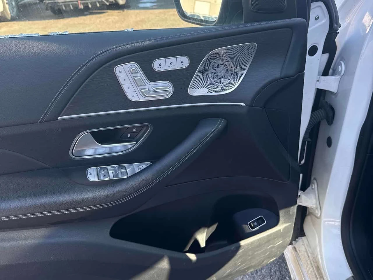 Mercedes-Benz GLE 450 4MATIC* DISTRONIC* 360* BURMESTER* AMBIENT* , снимка 15 - Автомобили и джипове - 54229983