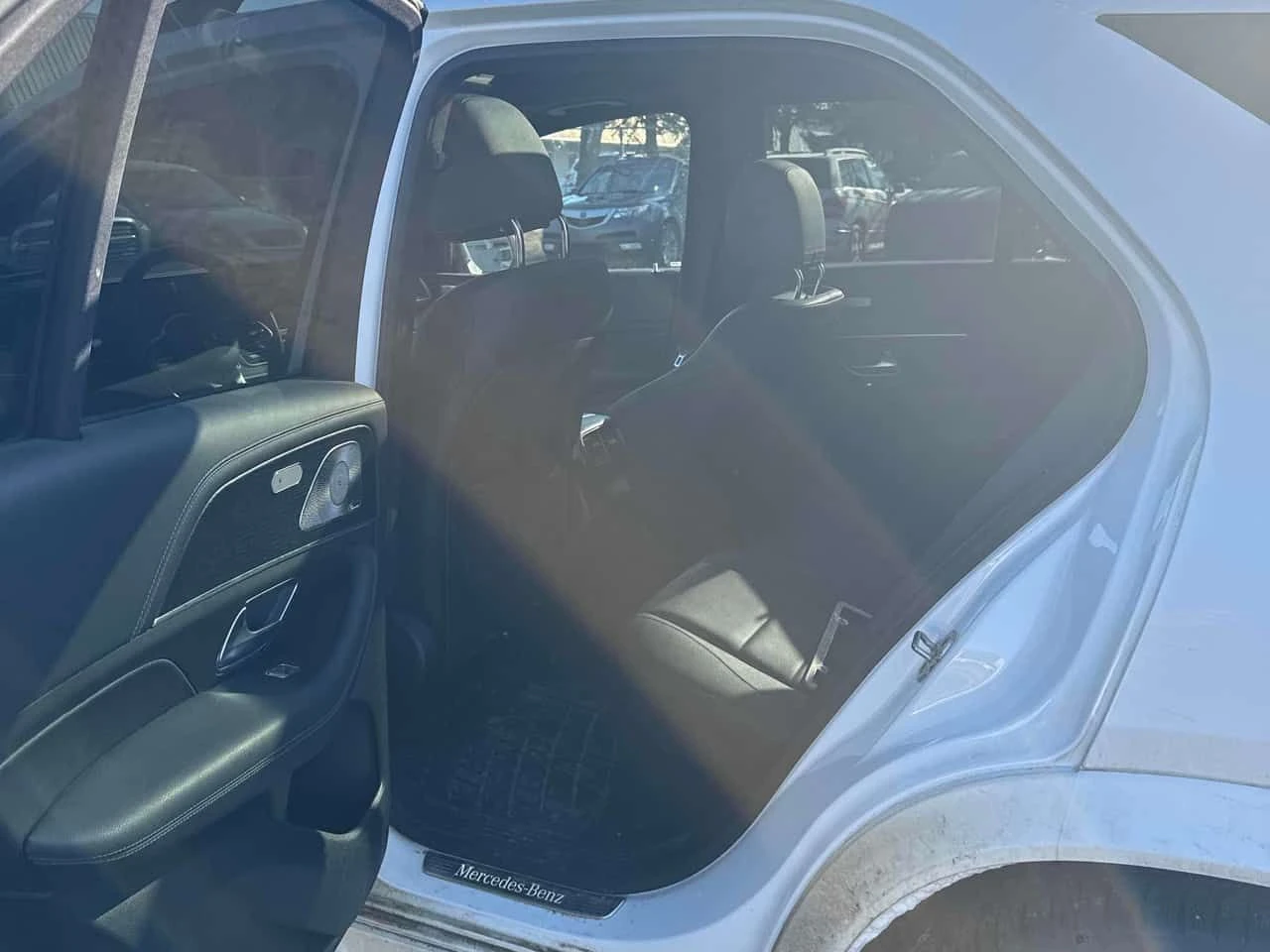 Mercedes-Benz GLE 450 4MATIC* DISTRONIC* 360* BURMESTER* AMBIENT* , снимка 11 - Автомобили и джипове - 54229983