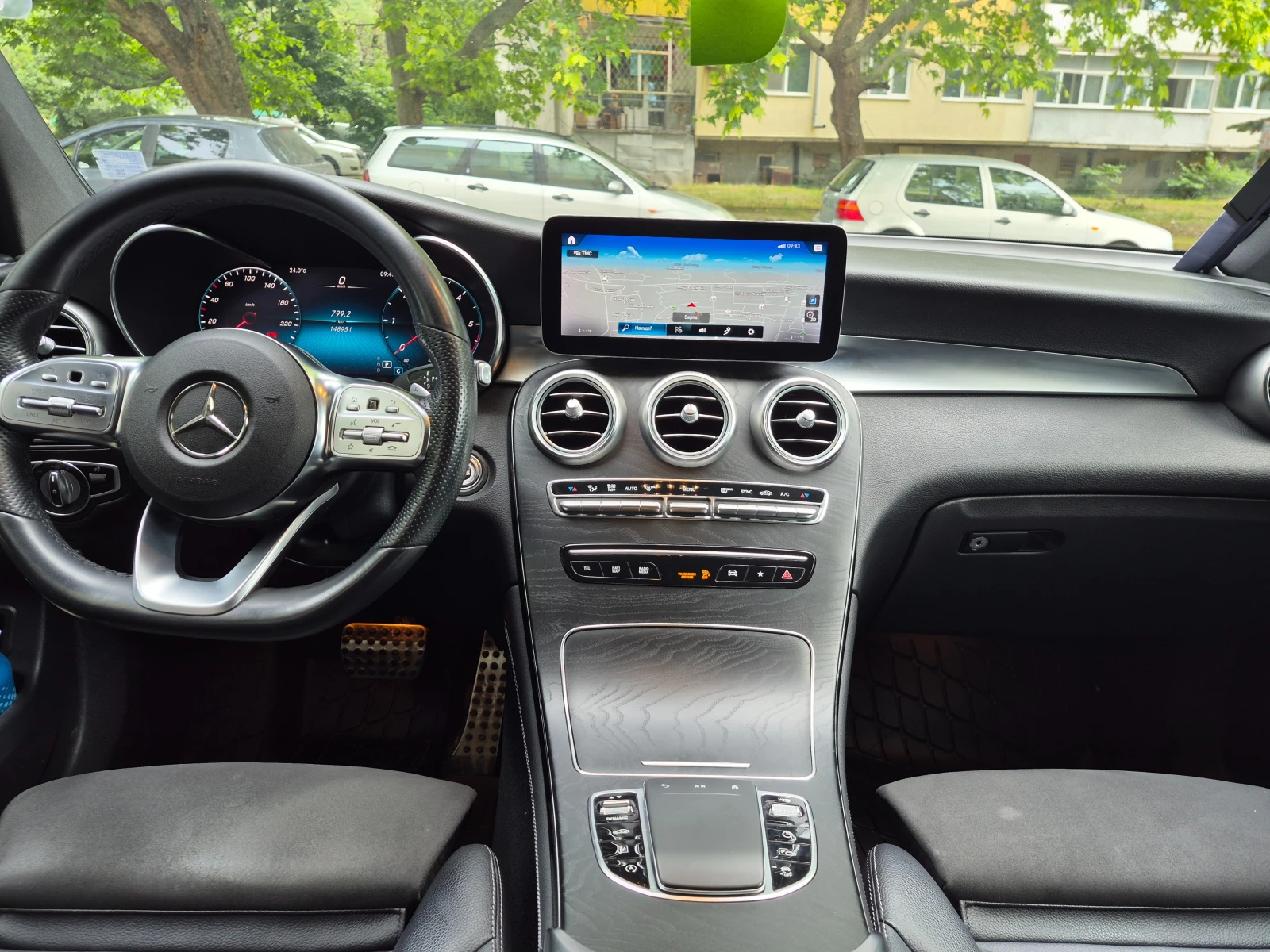 Mercedes-Benz GLC 220 4MATIC, снимка 11 - Автомобили и джипове - 54954831