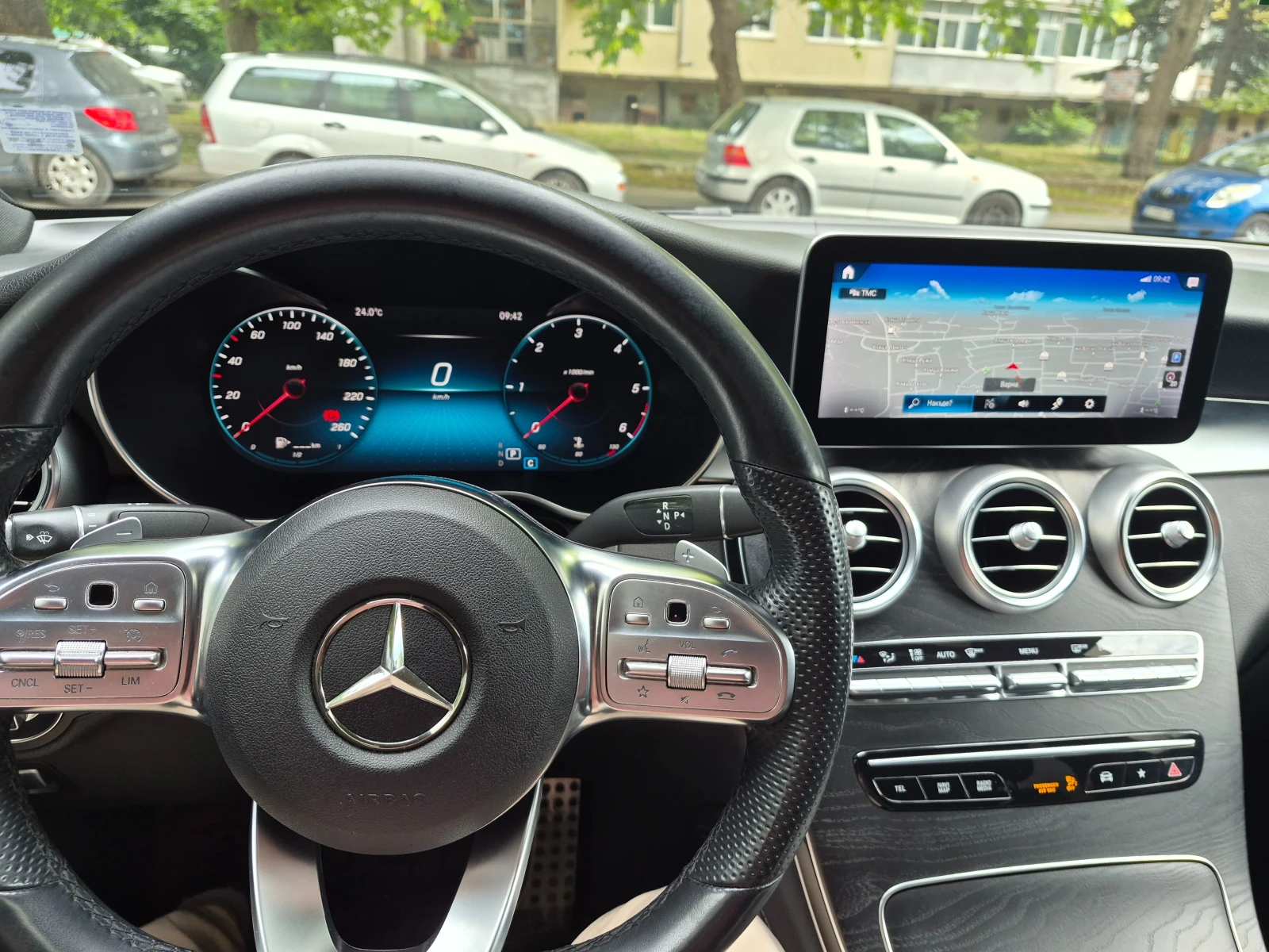 Mercedes-Benz GLC 220 4MATIC, снимка 9 - Автомобили и джипове - 54954831