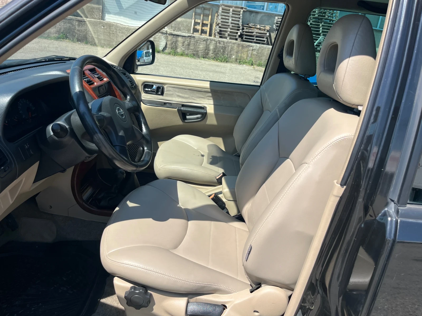 Nissan Terrano 3.0, 4х4, климатик, кожа, бързи/бавни, снимка 8 - Автомобили и джипове - 55188092