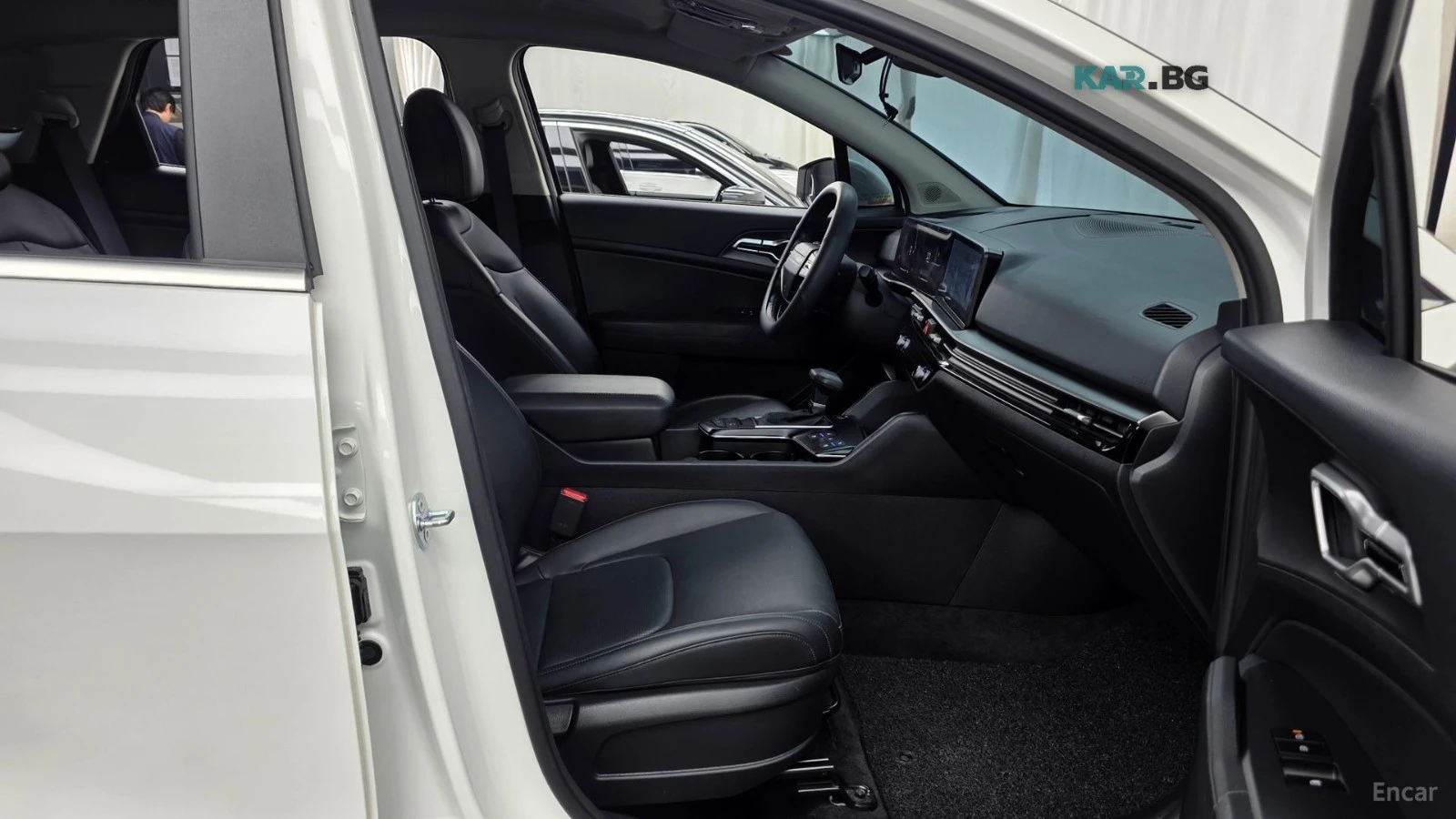 Kia Sportage ДИСТРОНИК* ОБДУХВАНЕ* ПОДГРЕВ* КАМЕРА* , снимка 11 - Автомобили и джипове - 55824919