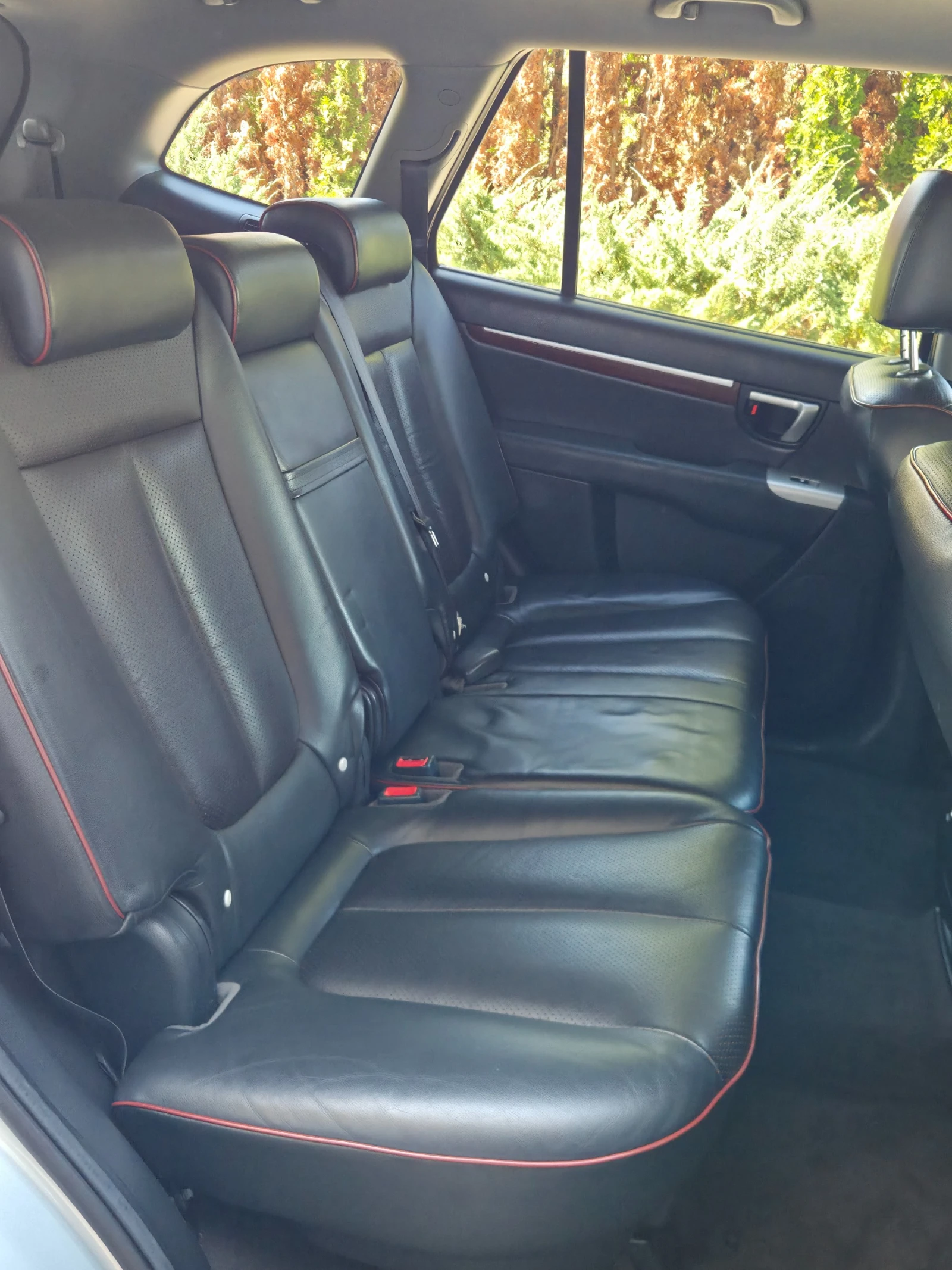 Hyundai Santa fe 2.2CRDi 7 места* АВТОМАТИК* КОЖА* ОТЛИЧЕН* , снимка 8 - Автомобили и джипове - 56127765
