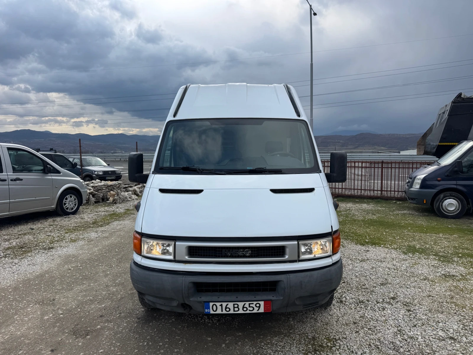Iveco Daily 35S11 2.8TDI, снимка 2 - Бусове и автобуси - 53887372