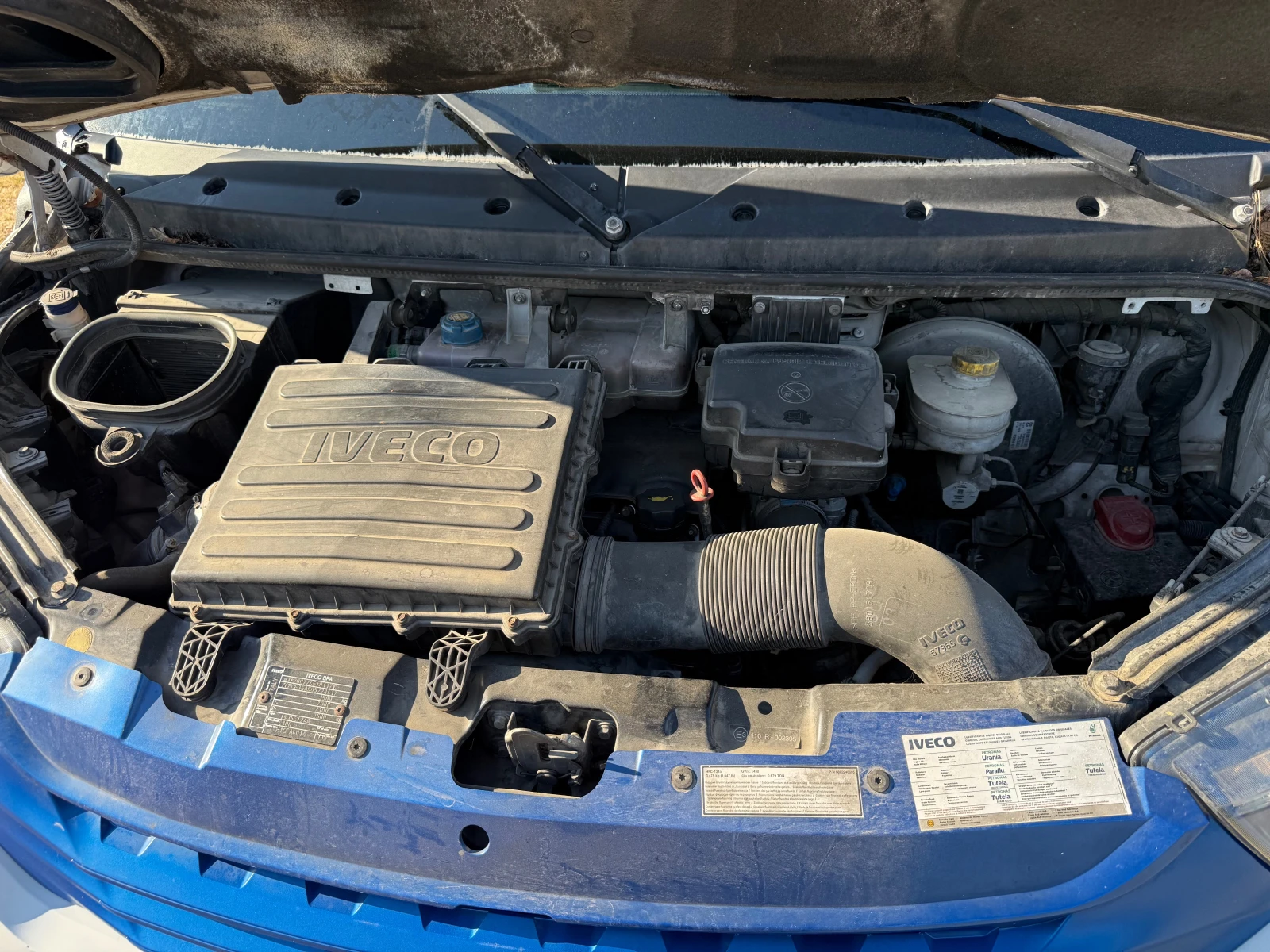 Iveco Daily Метан+ бензин, снимка 3 - Бусове и автобуси - 55701845