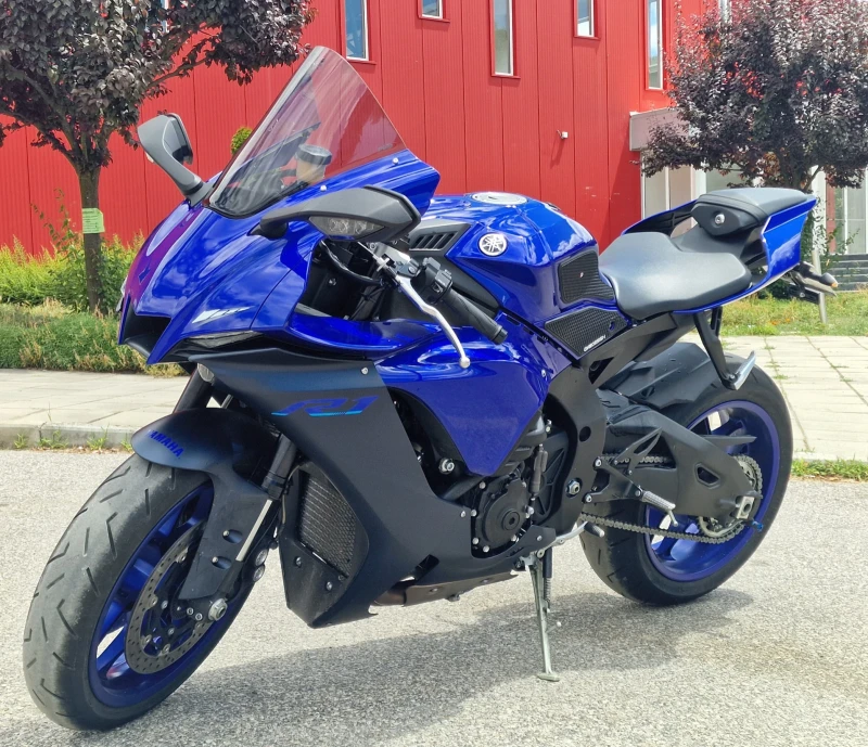 Yamaha YZF-R1