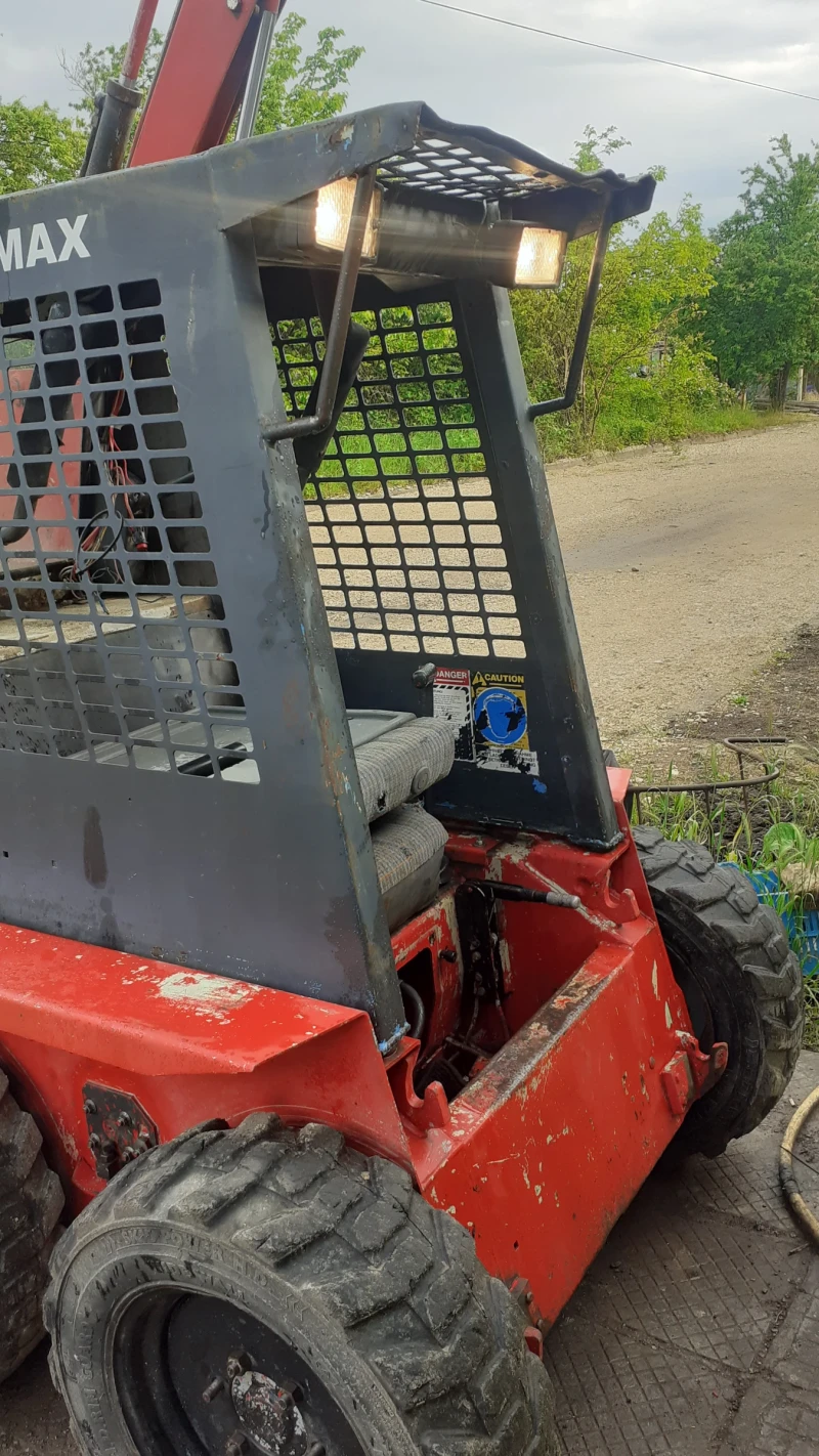 Мини челни товарачи GEHL 3610 sl, снимка 4 - Индустриална техника - 51652567