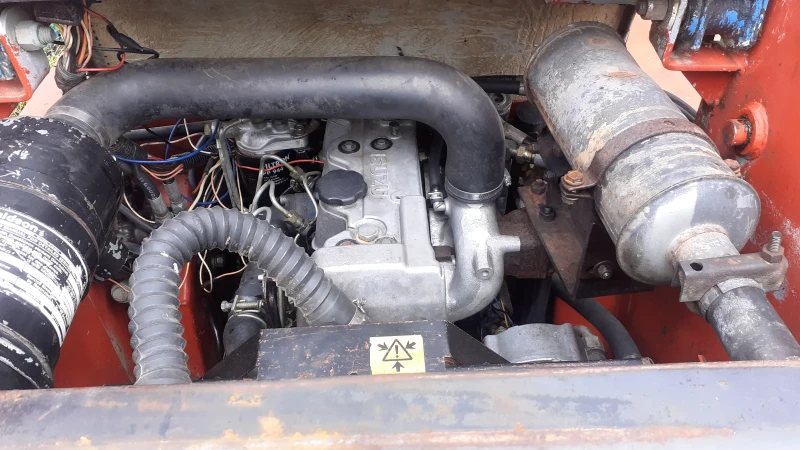 Мини челни товарачи GEHL 3610 sl, снимка 3 - Индустриална техника - 51652567