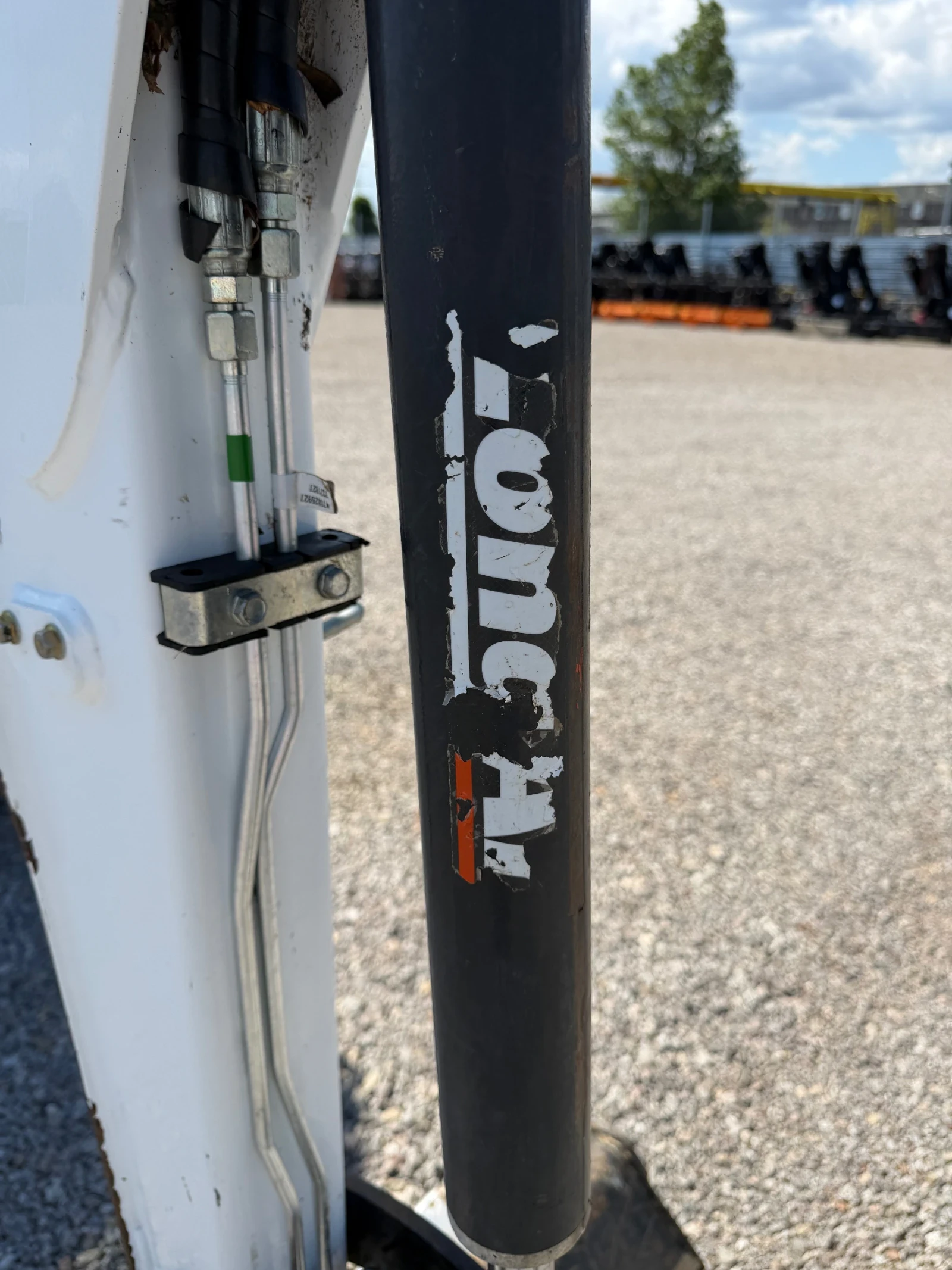 ����� Bobcat E27z | Mobile.bg � ����������� 6