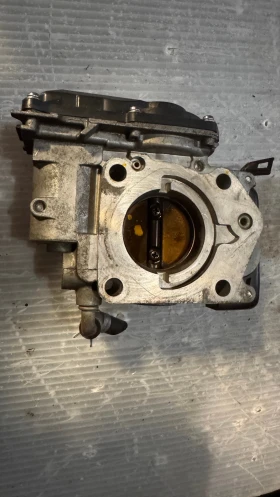 Дроселова Клапа за Honda Civic 2008 - GMA7A80611, снимка 2 - Части - 52831863