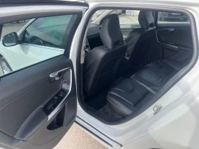 Volvo V60 D6 Plug-in Hybrid 4x4 Navi Distronic, снимка 8