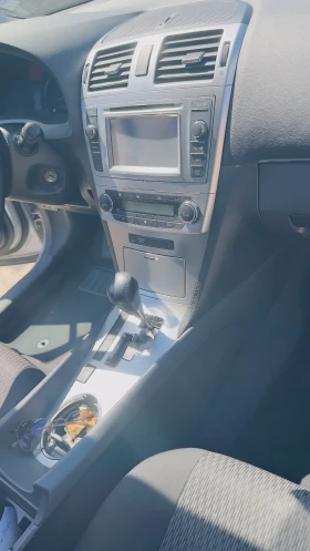 Toyota Avensis 2.0 i, снимка 5