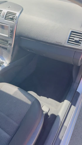 Toyota Avensis 2.0 i, снимка 6