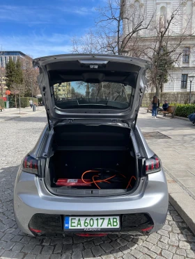 Peugeot 208 50 kWh Allure, снимка 13