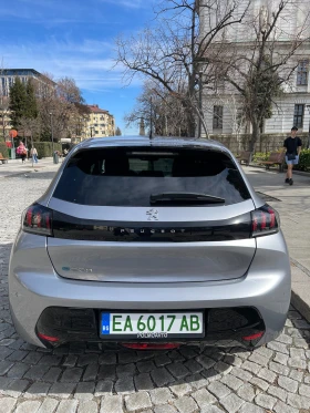 Peugeot 208 50 kWh Allure, снимка 6