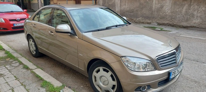 Mercedes-Benz C 180, снимка 1 - Автомобили и джипове - 47404711