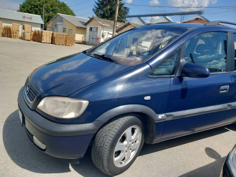 Opel Zafira 2.0DTI, снимка 3 - Автомобили и джипове - 46890761