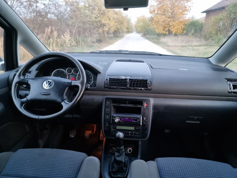 VW Sharan 7 МЕСТЕН, снимка 15 - Автомобили и джипове - 48454849