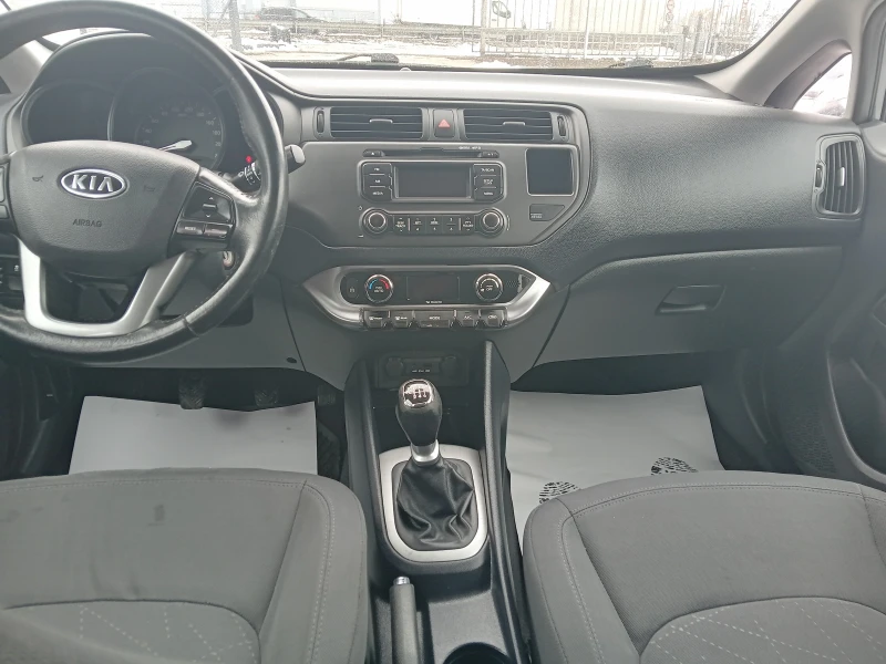 Kia Rio 1.4 дизел, снимка 9 - Автомобили и джипове - 48685763