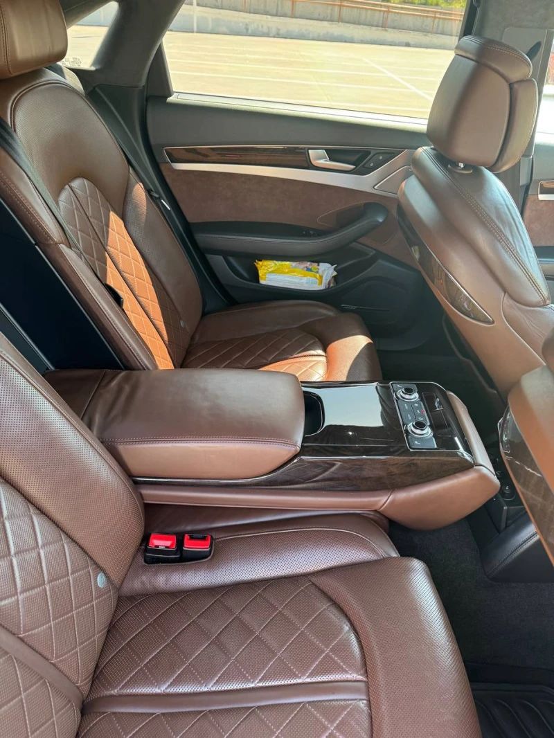 Audi S8 + 4.0L BiTurbo TFSI - 605 к.с. ВСИЧКИ ЕКСТРИ , снимка 16 - Автомобили и джипове - 52887119
