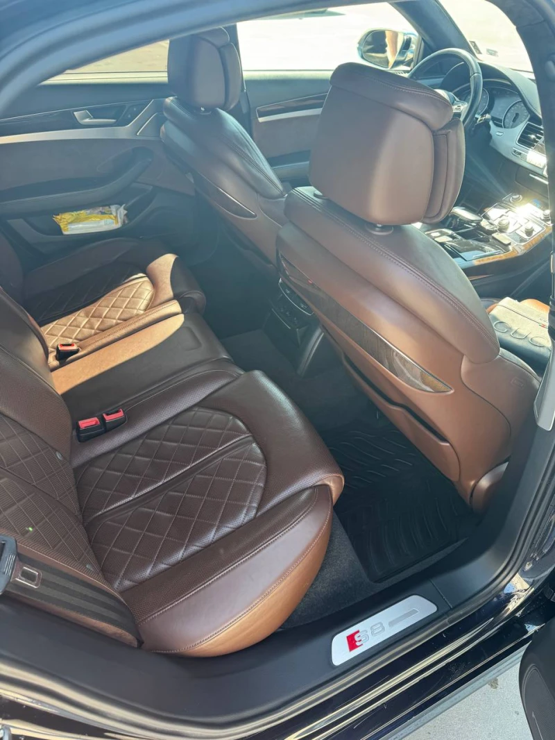 Audi S8 + 4.0L BiTurbo TFSI - 605 к.с. ВСИЧКИ ЕКСТРИ , снимка 13 - Автомобили и джипове - 52887119