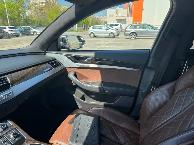 Audi S8 + 4.0L BiTurbo TFSI - 605 к.с. ВСИЧКИ ЕКСТРИ , снимка 12 - Автомобили и джипове - 52887119