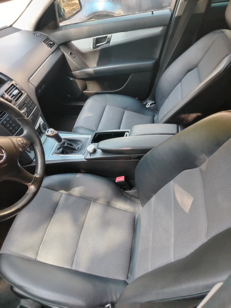 Mercedes-Benz 200, снимка 4 - Автомобили и джипове - 52405097