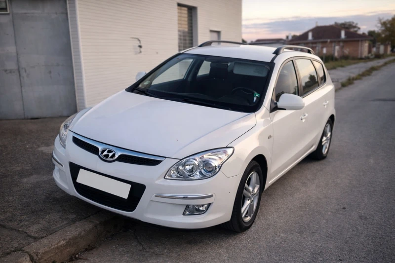 Hyundai I30, снимка 2 - Автомобили и джипове - 53158121