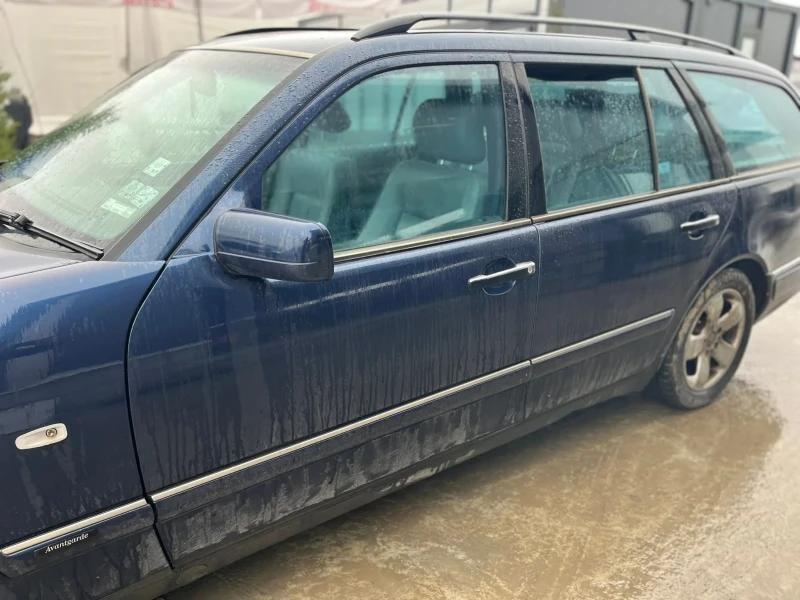 Mercedes-Benz E 300 606, снимка 3 - Автомобили и джипове - 53257598