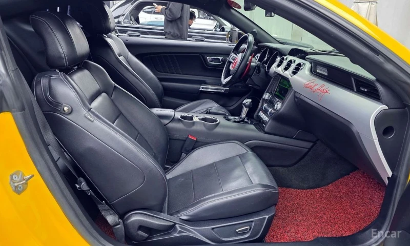 Ford Mustang, снимка 11 - Автомобили и джипове - 53277334