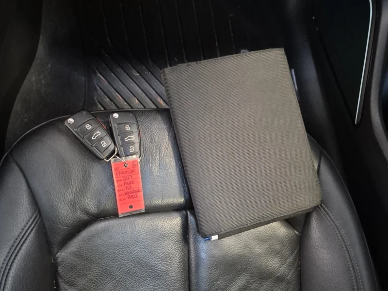 Audi A3 TECHNIK * E-TRON* CARFAX* , снимка 9 - Автомобили и джипове - 53566535