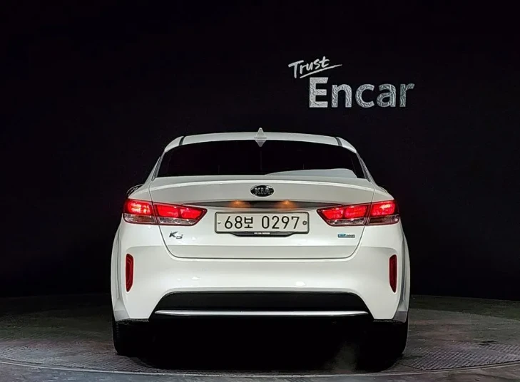 Kia K5 2.0 Hybrid Noblesse - изображение 4