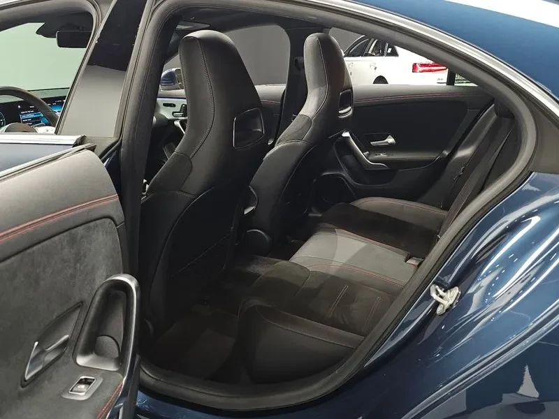 Mercedes-Benz CLA 250 4Matic, снимка 11 - Автомобили и джипове - 55037955