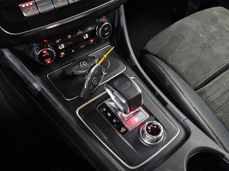 Mercedes-Benz CLA CLA45 AMG 4MATIC| 375к.с.| ВКЛ.ТЕХНОТЕСТ, снимка 9 - Автомобили и джипове - 55642268