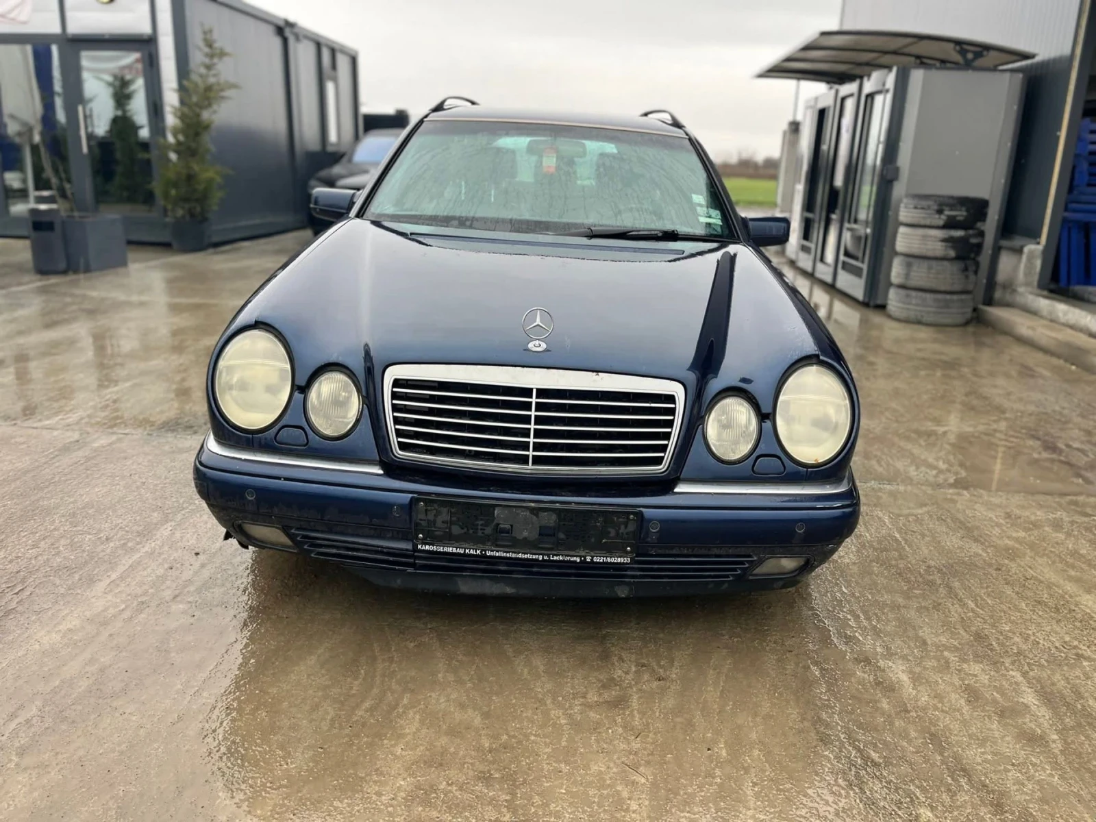 Mercedes-Benz E 300 606, снимка 1