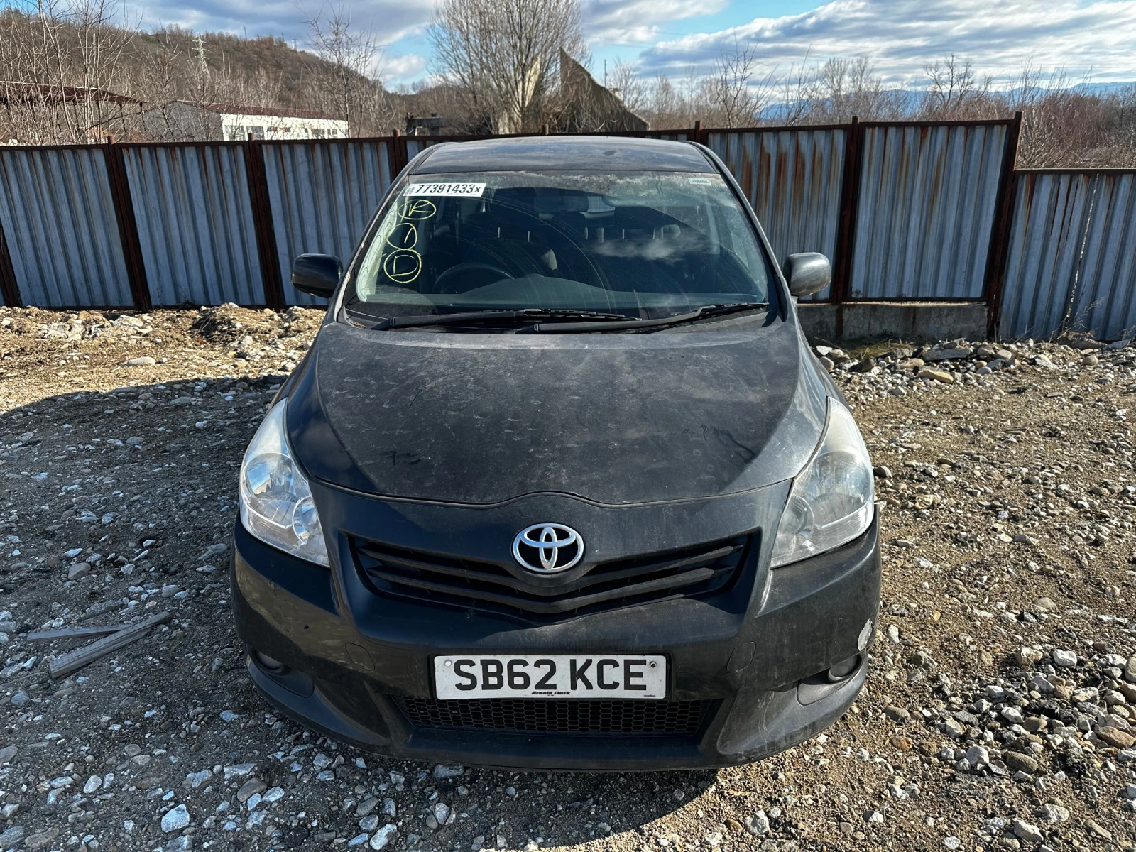 Toyota Verso 1.8 Valvematic 147  НА ЧАСТИ - изображение 2