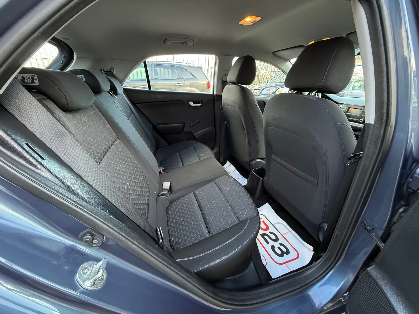 Kia Rio 1.25* * 2017.* * 6* * *  | Mobile.bg   10