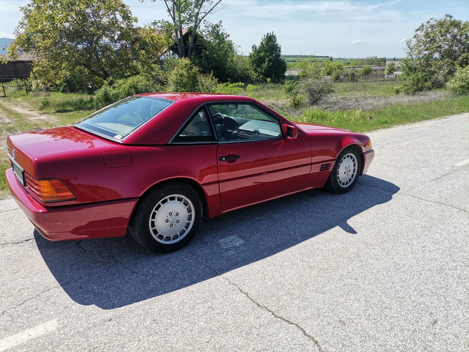 Mercedes-Benz SL 300 - изображение 7