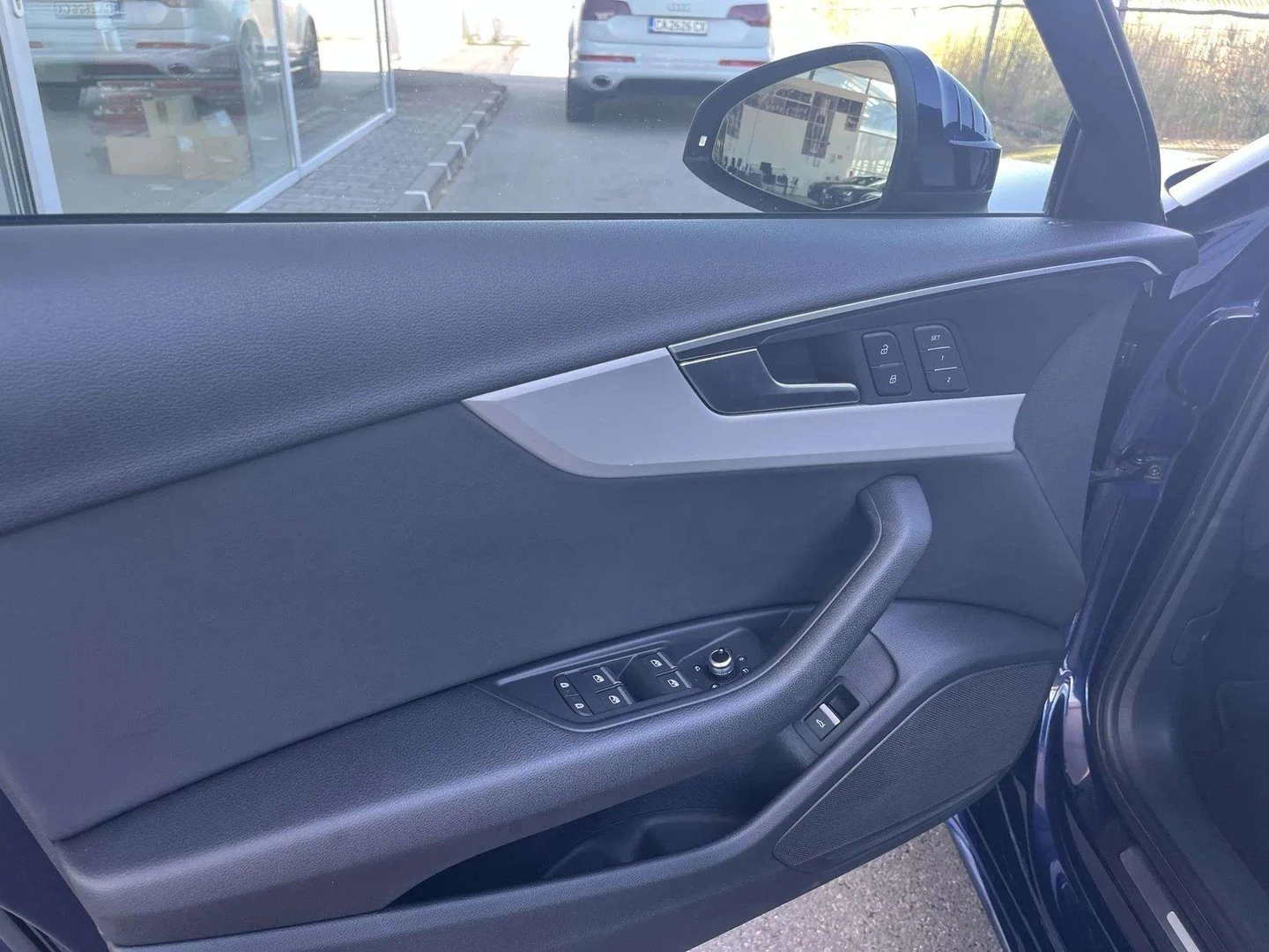 Audi A4 Limousine advanced 45 TDIquattro, снимка 5 - Автомобили и джипове - 53255991