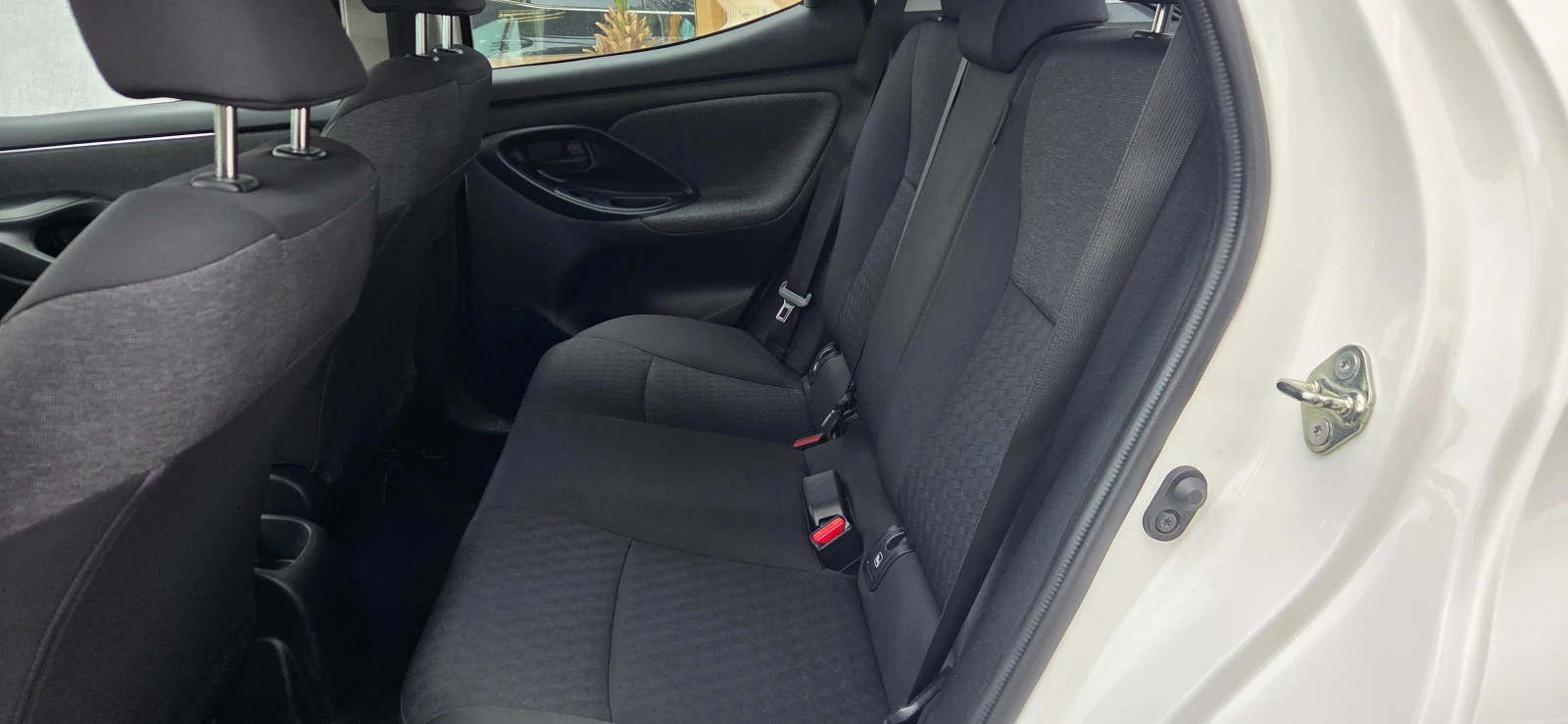 Toyota Yaris ГАРАНЦИЯ 06.2031г. АВТОМАТИК - изображение 9
