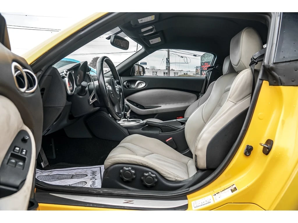 Nissan 370Z * TOURING COUPE | CLEAN CARFAX | HEATED SEATS | LE | Mobile.bg � ����������� 12