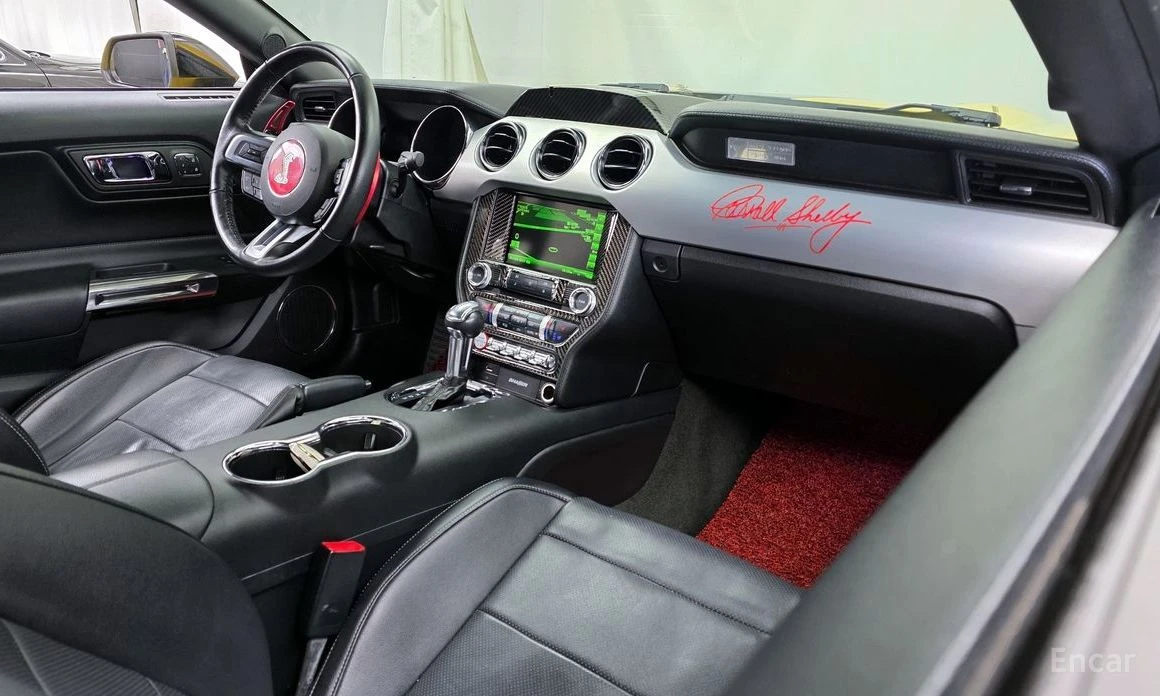 Ford Mustang  - изображение 7