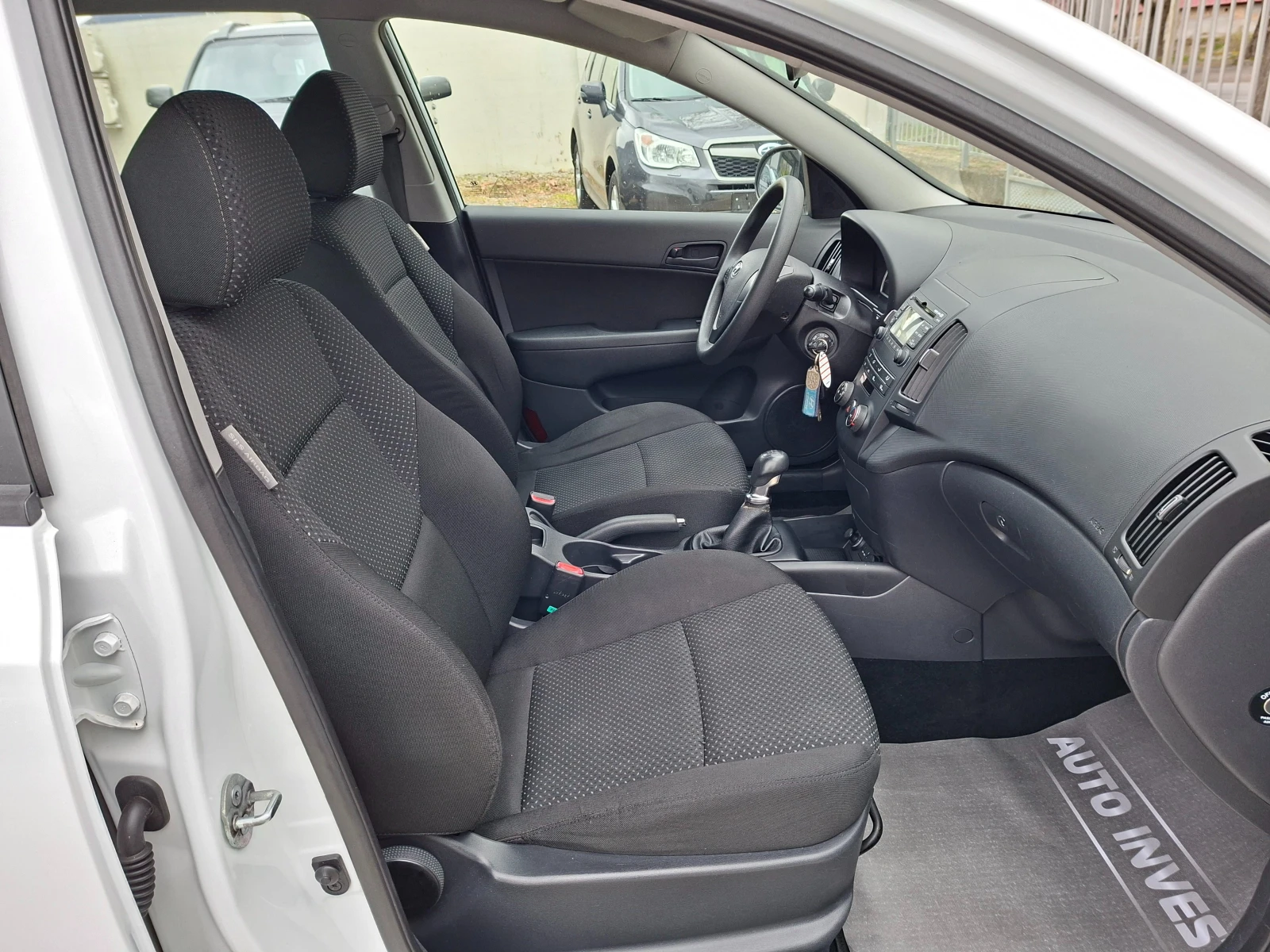 Hyundai I30 1.6/90KS, снимка 14 - Автомобили и джипове - 53945783