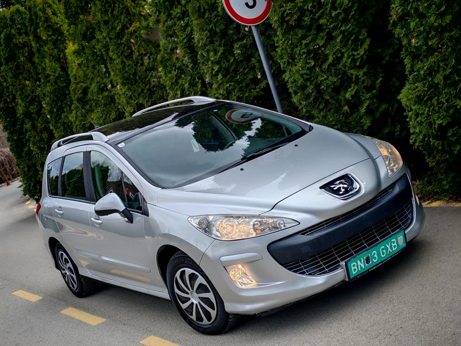 Peugeot 308 1.6HDI(109)* SW* FACELIFT* НОВ ВНОС* , снимка 9 - Автомобили и джипове - 53996196